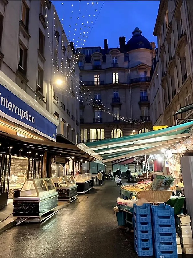 Upscale 80M2 2 Bedroom Apartment Near Champs Elysees Paris 0*,