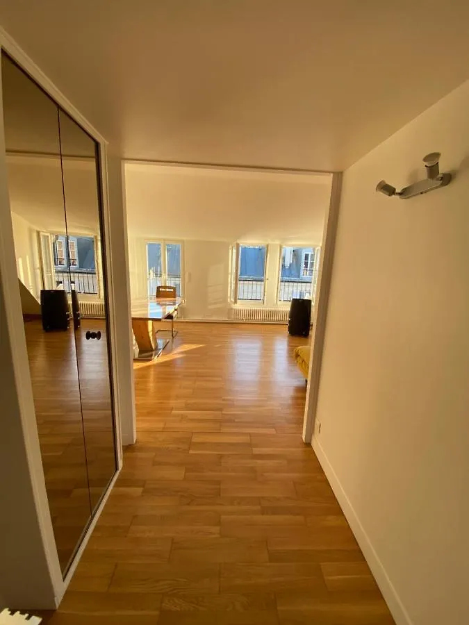 Upscale 80M2 2 Bedroom Apartment Near Champs Elysees Paris 0*,  France
